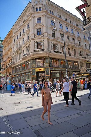 Nude in Public Nude Leaked Photo #583