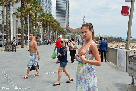 Nude in Public Nude Leaked Photo #1006