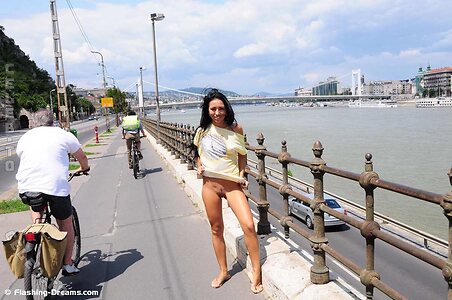 Nude in Public Nude Leaked Photo #1070