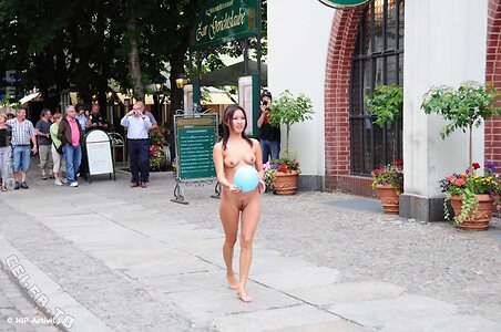 Nude in Public Nude Leaked Photo #1142
