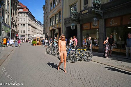 Nude in Public Nude Leaked Photo #2417