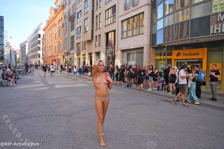 Nude in Public Nude Leaked Photo #2475