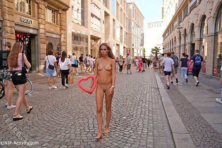 Nude in Public Nude Leaked Photo #2516