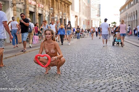 Nude in Public Nude Leaked Photo #2528