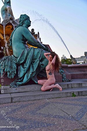 Nude in Public leaked photo #2854