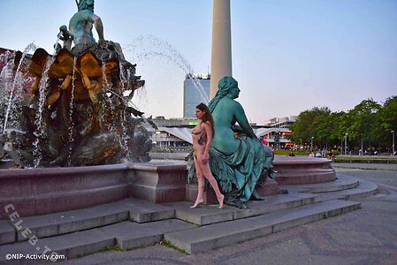 Nude in Public leaked photo #2860