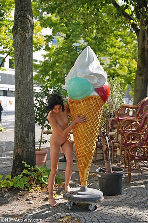 Nude in Public leaked photo #3589