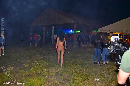 Nude in Public leaked photo #4043