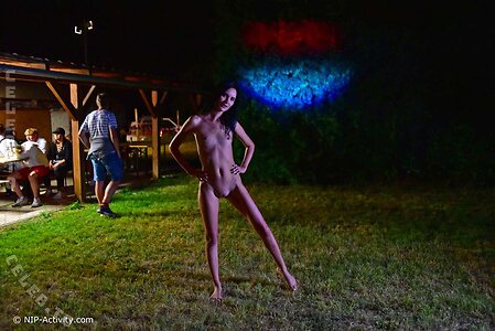 Nude in Public leaked photo #4094