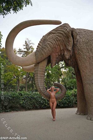 Nude in Public leaked photo #4348