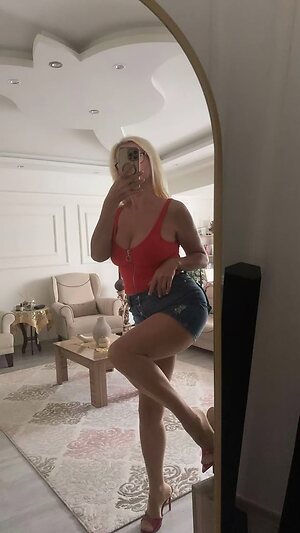 Nurcan Bingöl leaked photos