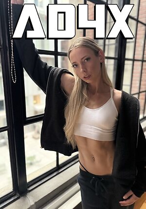 Nyxi Harlow leaked photo #4