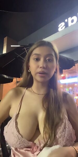 Nyxs_essence leaked photo #6