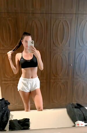 Océane Dodin leaked photo #11