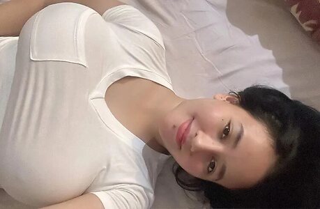 Ochi Berlian Nude Leaked Photo #2