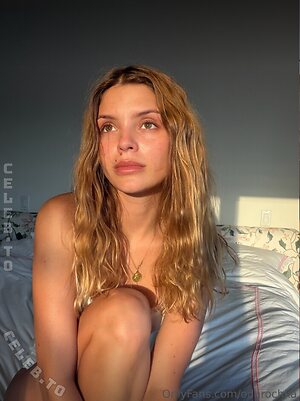 Odarochka / Darya Komarova