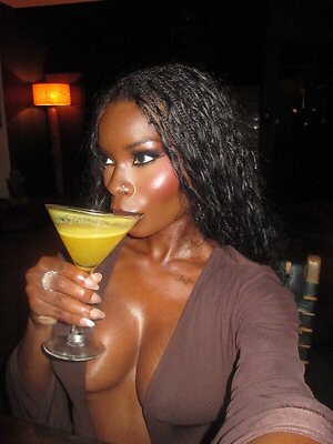 Olandria Carthen leaked photo #14