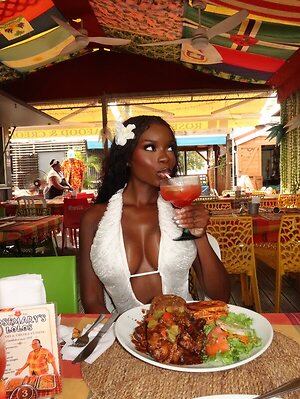 Olandria Carthen leaked photo #23