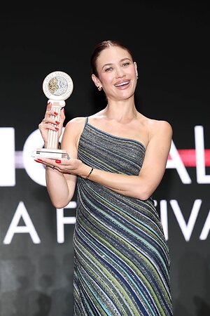Olga Kurylenko leaked photo #12