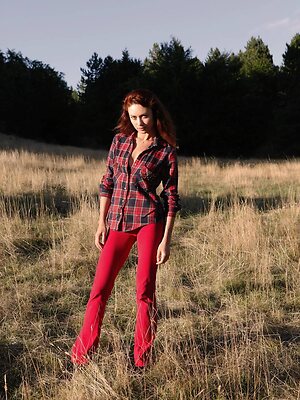 Olga Kurylenko leaked photo #53