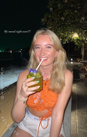 Olivia Juliane Dahl leaked photo #16
