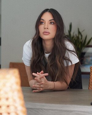 Olivia Munn Hot leaked photo #4