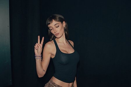 Olivia O'Brien leaked photo #51