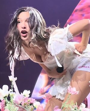 Olivia Rodrigo leaked photo #284