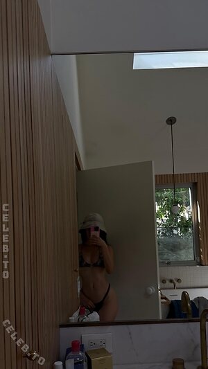Olivia Sui photo