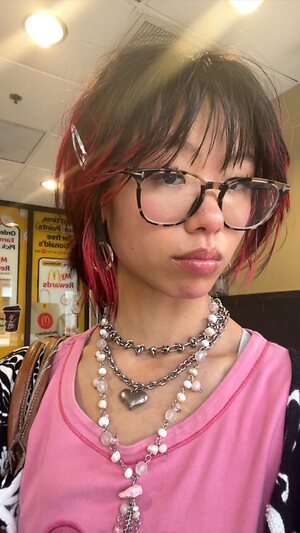 Olivia Sun leaked photo #6
