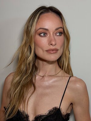 Olivia Wilde Hot