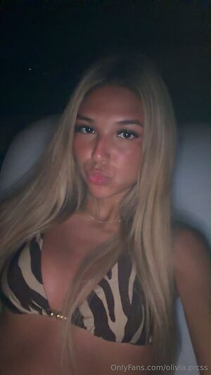 olivia2008 leaked photo #2