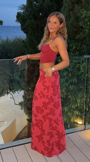 Oliviabuzaglo Nude Leaked Photo #9