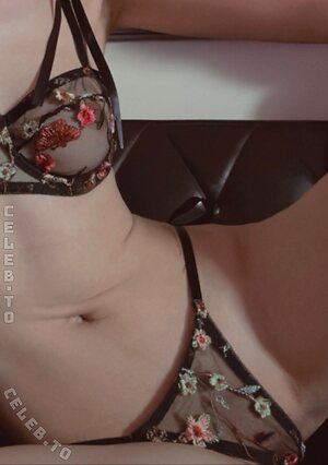 oliviashu Nude Leaked Photo #24