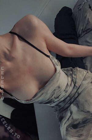 oliviashu Nude Leaked Photo #41