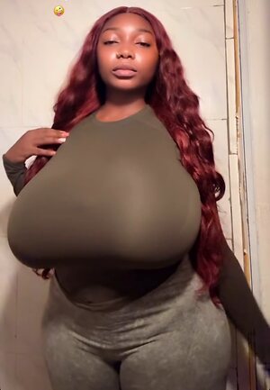 Oluwagbotemmy Nude Leaked Photo #17
