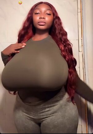 Oluwagbotemmy Nude Leaked Photo #18