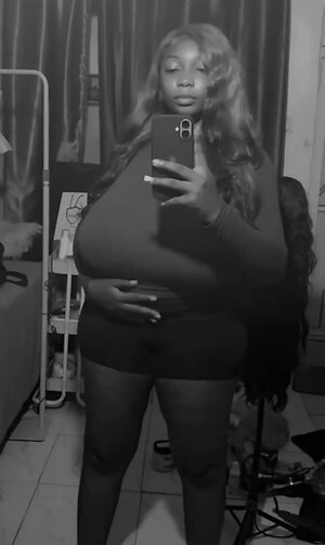Oluwagbotemmy Nude Leaked Photo #21