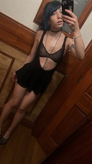 Onlyway2liv leaked photo #6