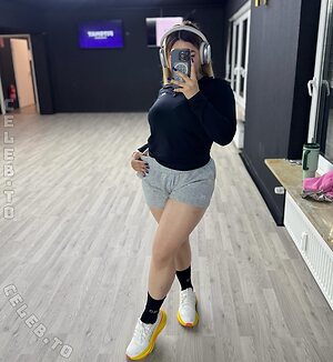 OriannaFox photo