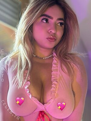OriannaFox photo