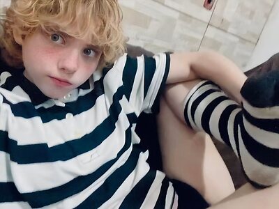OS MELHORES FEMBOYS Nude Leaked Photo #2