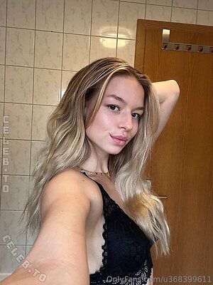 Ossi Desi Nude Leaked Photo #125