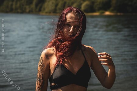 ostgirlronja Nude Leaked Photo #4