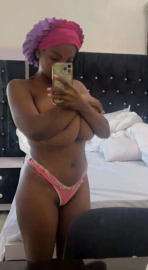 Otoide O Nude Leaked Photo #9