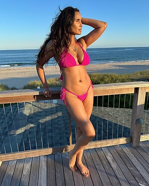 Padma Lakshmi in bikini leaked photo #2