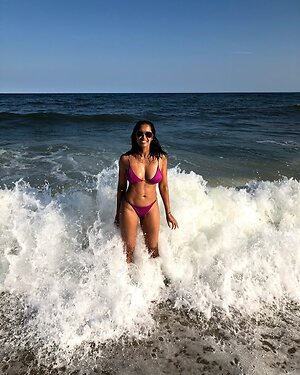Padma Lakshmi in bikini leaked photo #6
