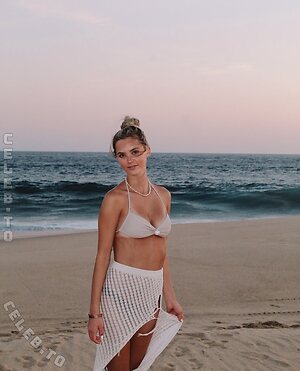 Paige Mackenzie
