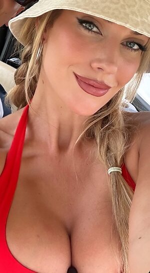 Paige Spiranac [onlypaige] leaked photo #8
