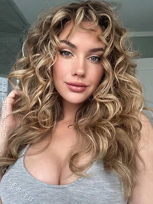 Paige Spiranac Nude Leaked Photo #3